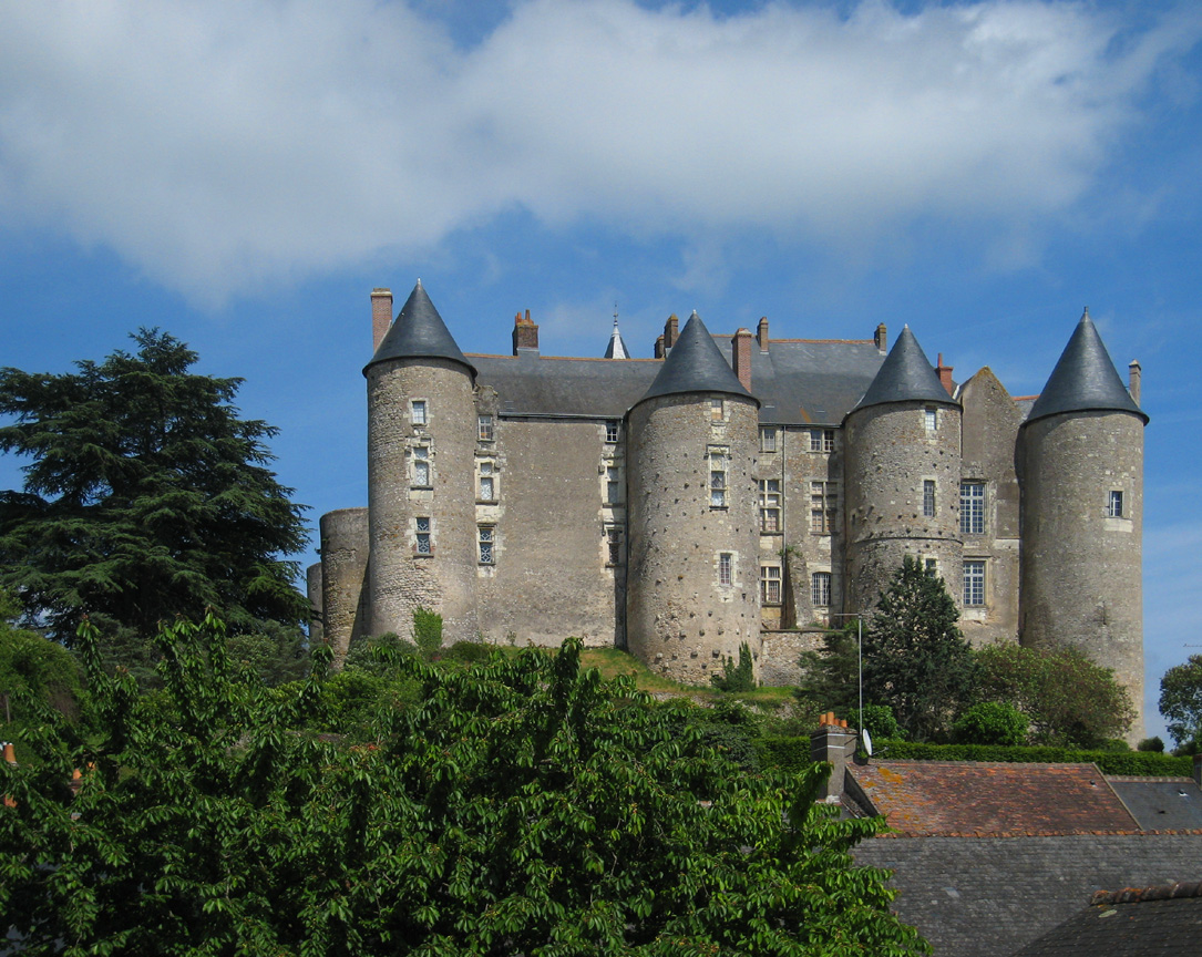 Château de Luynes - Monument - Activities in